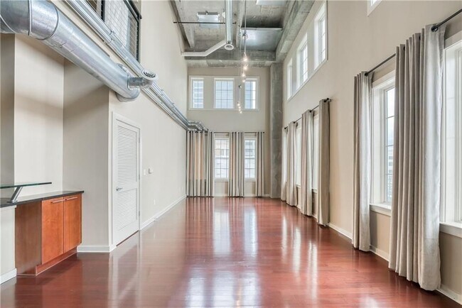 Building Photo - 232 19th St NW
