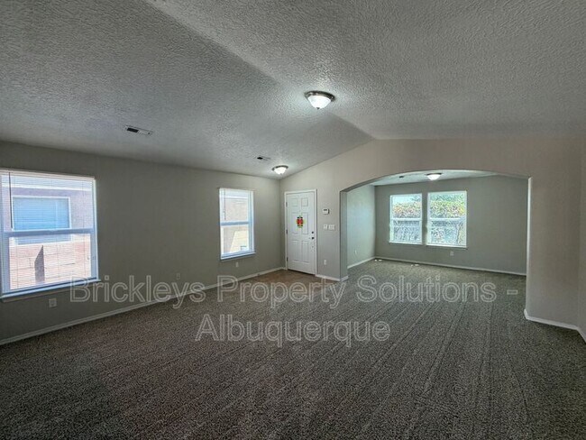 Building Photo - 8035 Sierra Altos Pl NW