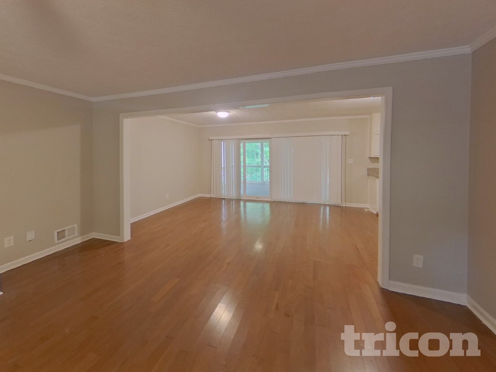 Building Photo - 245 Bentley Way