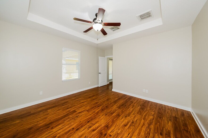 Building Photo - 11826 Forest Park Cir