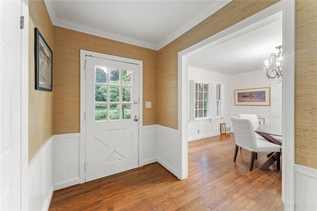 Building Photo - 2986 Mornington Dr NW
