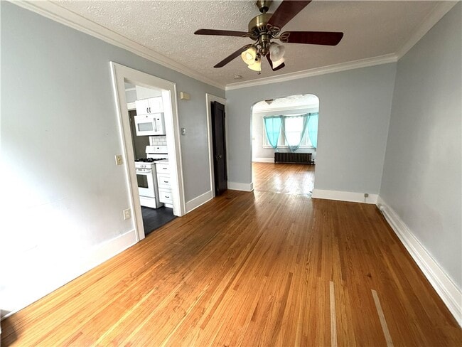 Building Photo - 5 Vayo St