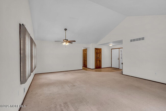 Building Photo - 30 Turnberry Cir