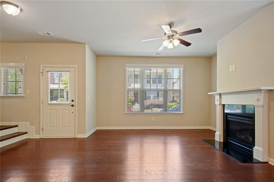 Building Photo - 740 Village Field Ct NW