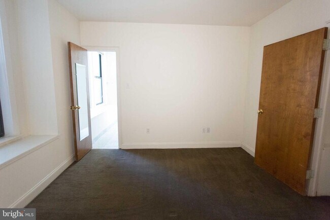 Building Photo - 1411 Walnut St