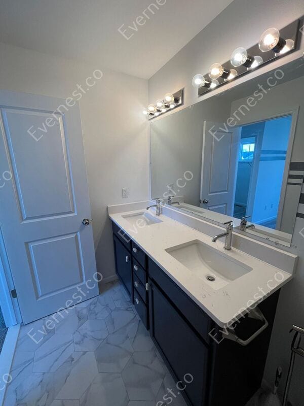 Building Photo - 3977 Trailway Commons Cir