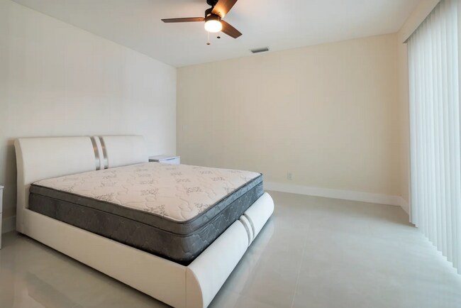 Building Photo - 8513 NW 41 Street LLC
