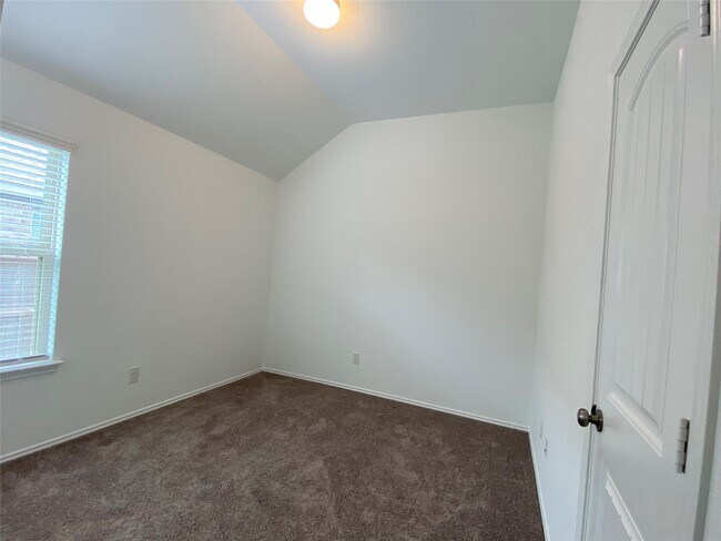 Building Photo - 25918 Steele Flower Dr