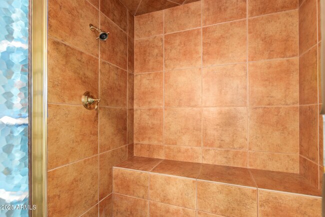 Building Photo - 6419 E Cactus Rd