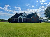 Building Photo - Carolina Acres