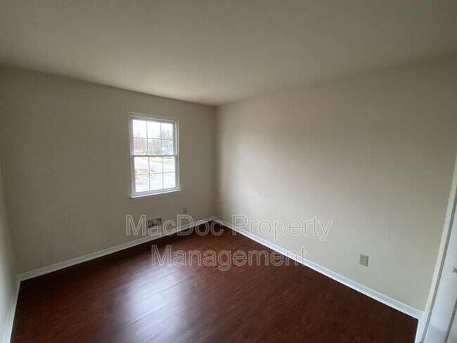 Building Photo - 1000 James Madison Cir