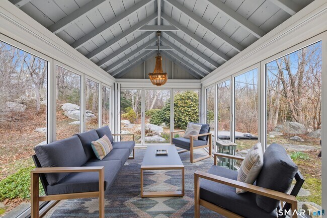 Building Photo - 12 Flanders Rd