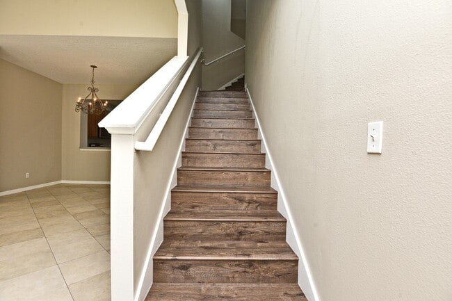 Building Photo - 1226 Sandstone Run