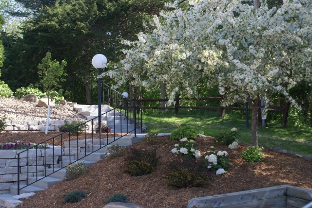 Primary Photo - Briar Cliff Apartments