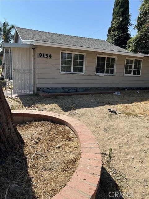 Primary Photo - 9154 Laurel Ave