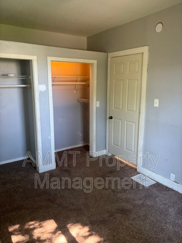 Building Photo - 310 8th Ave