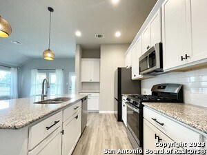 Building Photo - 1518 Stony Island Dr
