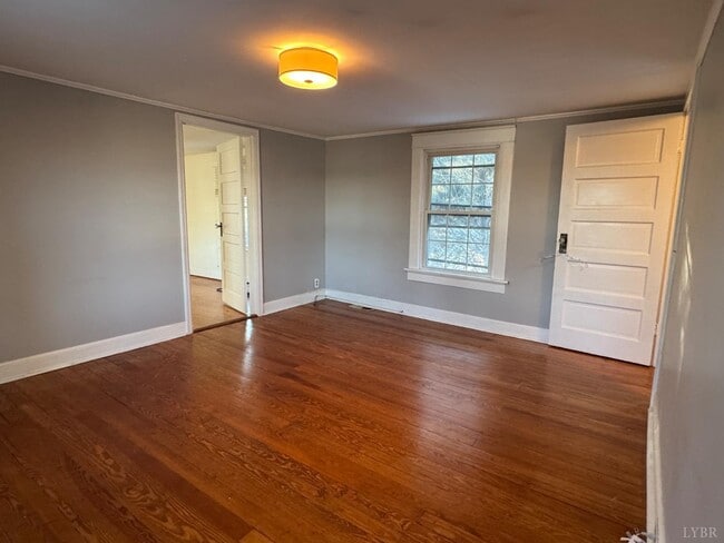 Building Photo - 1506 Hamilton Dr