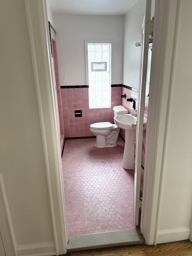 Building Photo - 17612 Prairie St