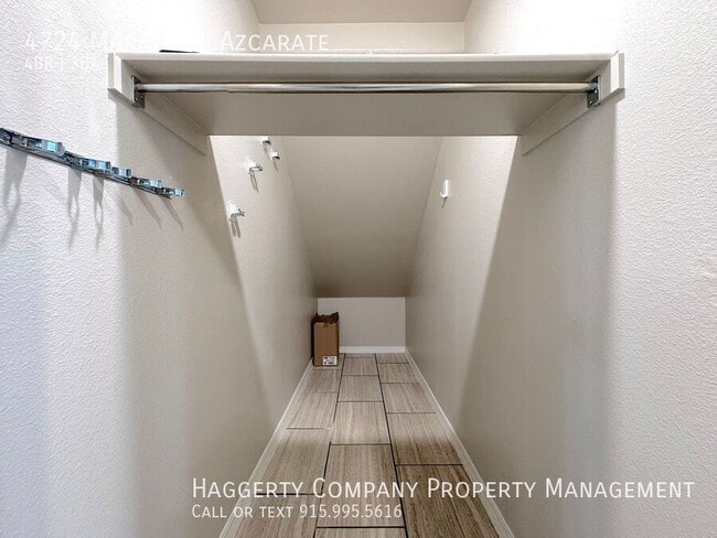Building Photo - 4724 Marisabel Azcarate St