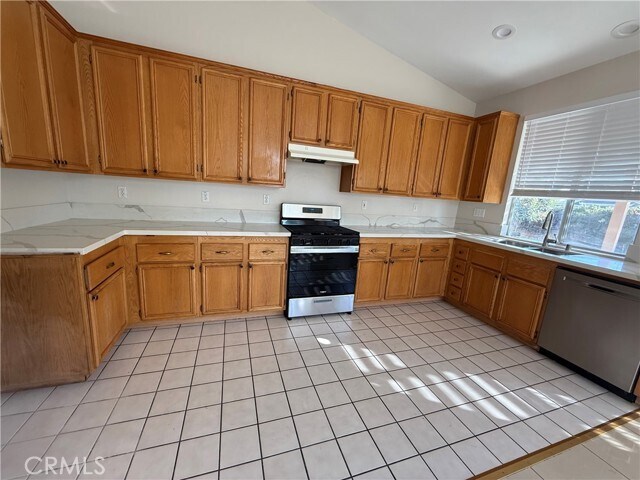 Building Photo - 1580 Manor Ln