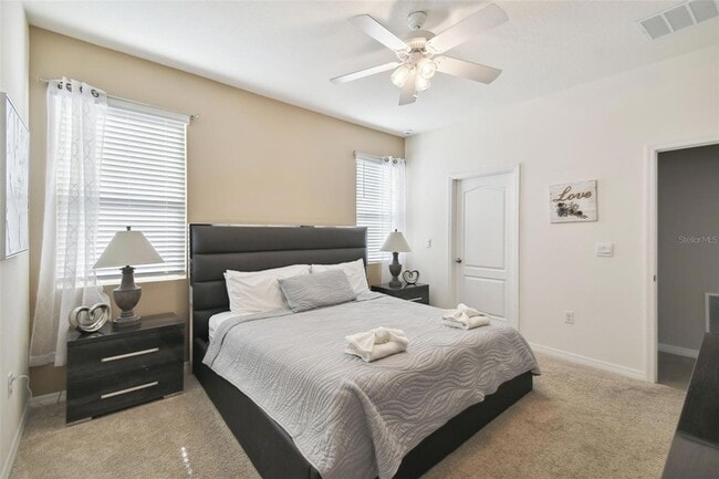 Building Photo - 7704 Oakmoss Loop