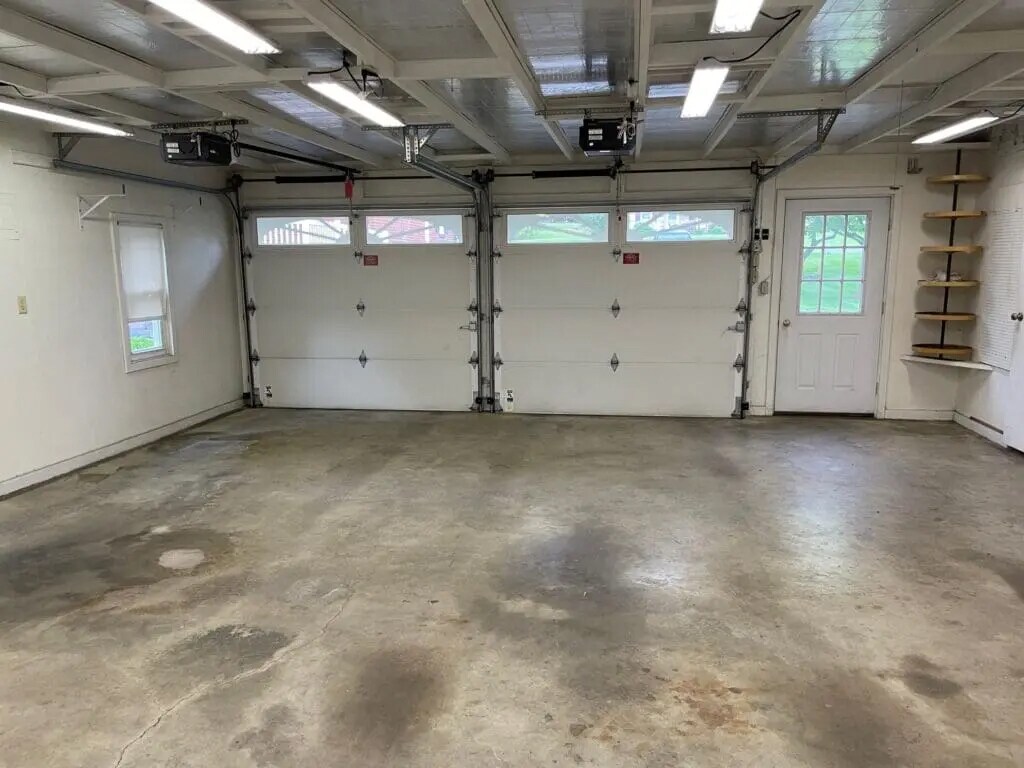 Building Photo - 3409 Division Hwy