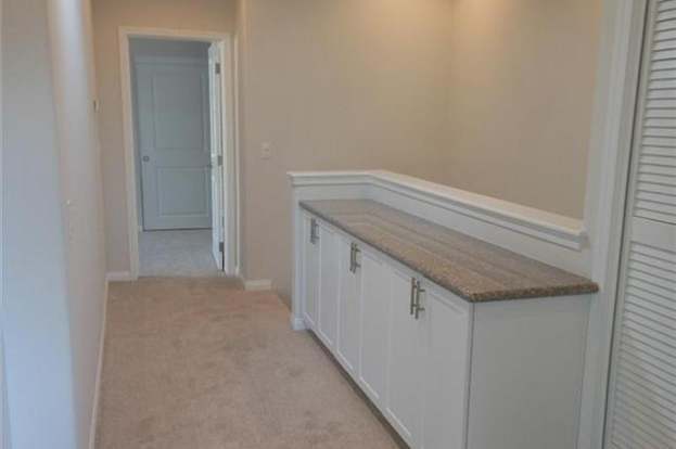 Building Photo - 815 Humbert Ave