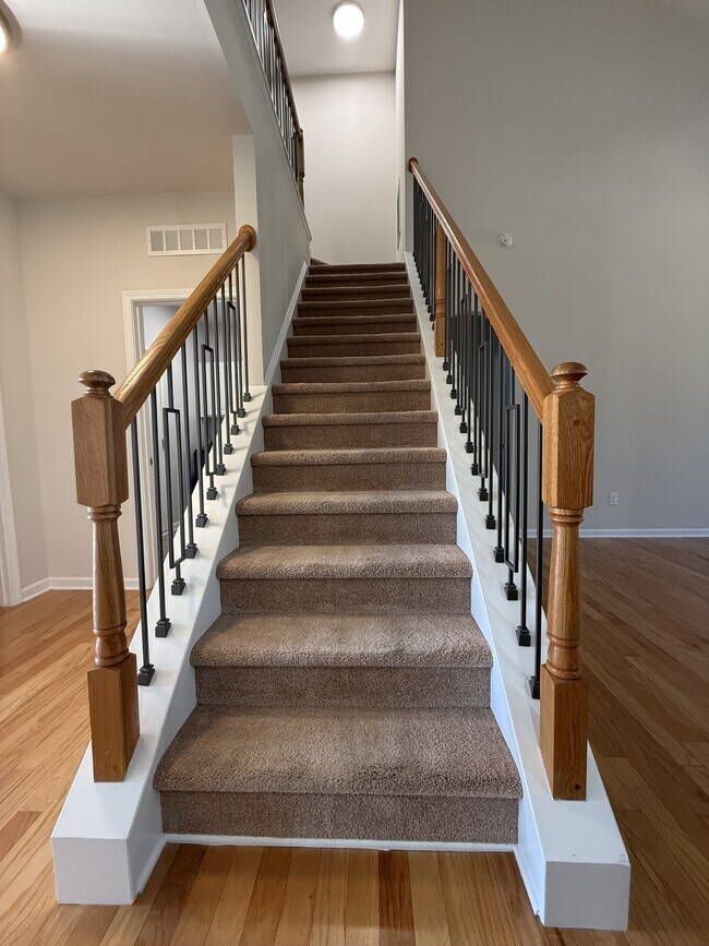 Building Photo - 505 Sweet Laurel Ln