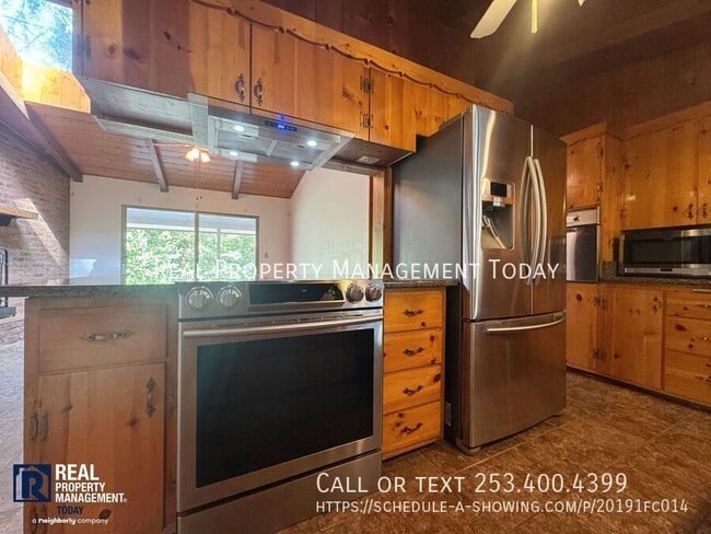 Building Photo - 10922 Greengate Ln SW