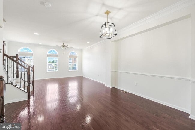 Building Photo - 43190 Loudoun Reserve Dr