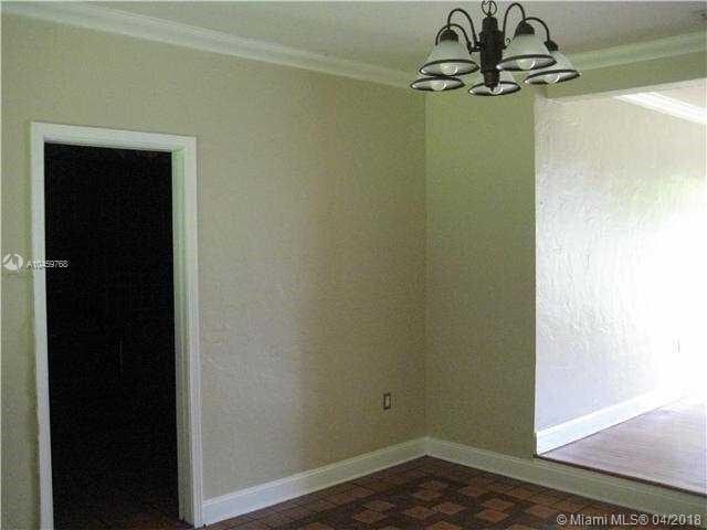 Building Photo - 334 Velarde Ave