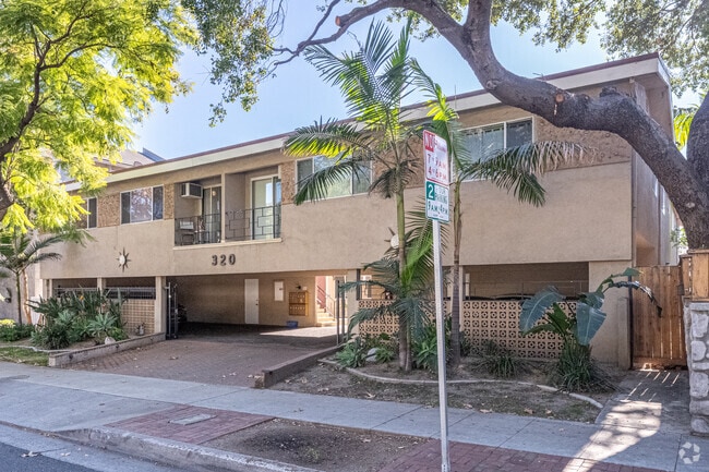 Building Photo - 320 E Del Mar Blvd