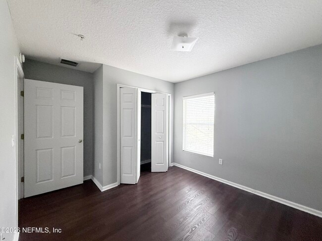 Building Photo - 9595 Amarante Cir