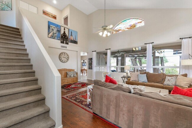 Building Photo - Nice Chandler home with Sparkling Swimming...