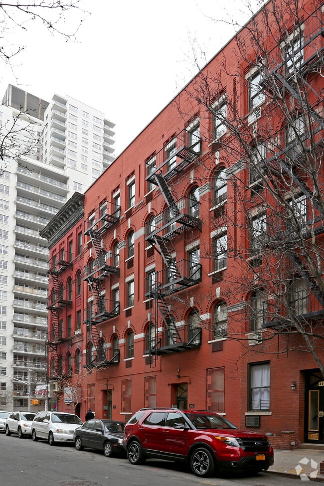 Building Photo - 77th Street Residences - Weill Cornell Medica