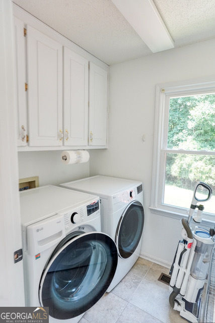 Building Photo - 335 Butterfield Ln