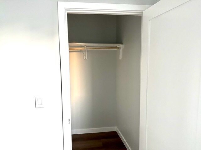 Building Photo - 19421 Ventura Blvd