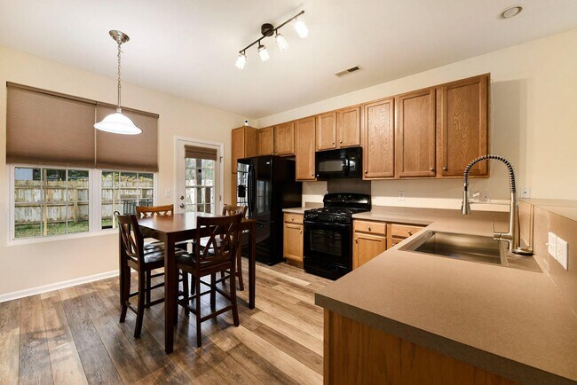 Building Photo - 4732 Lewis And Clark Trail