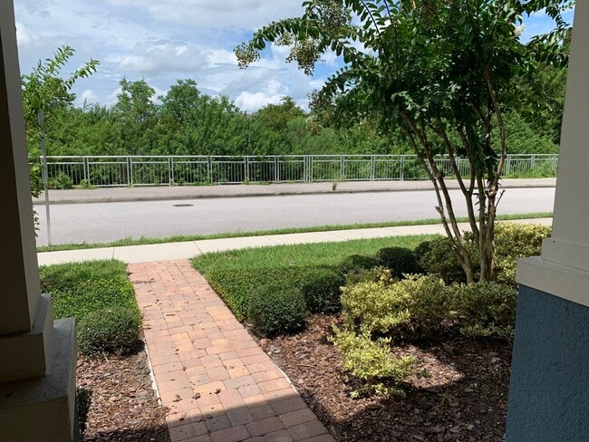 Building Photo - 3 Bedroom, 2.5 bath townhome n Windermere,...