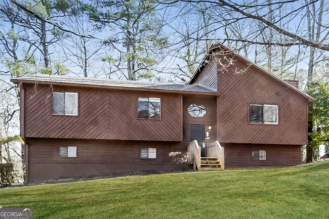 Primary Photo - 3992 Fairington Dr