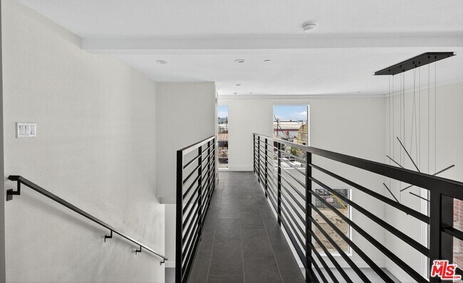 Building Photo - 2412 Eads St