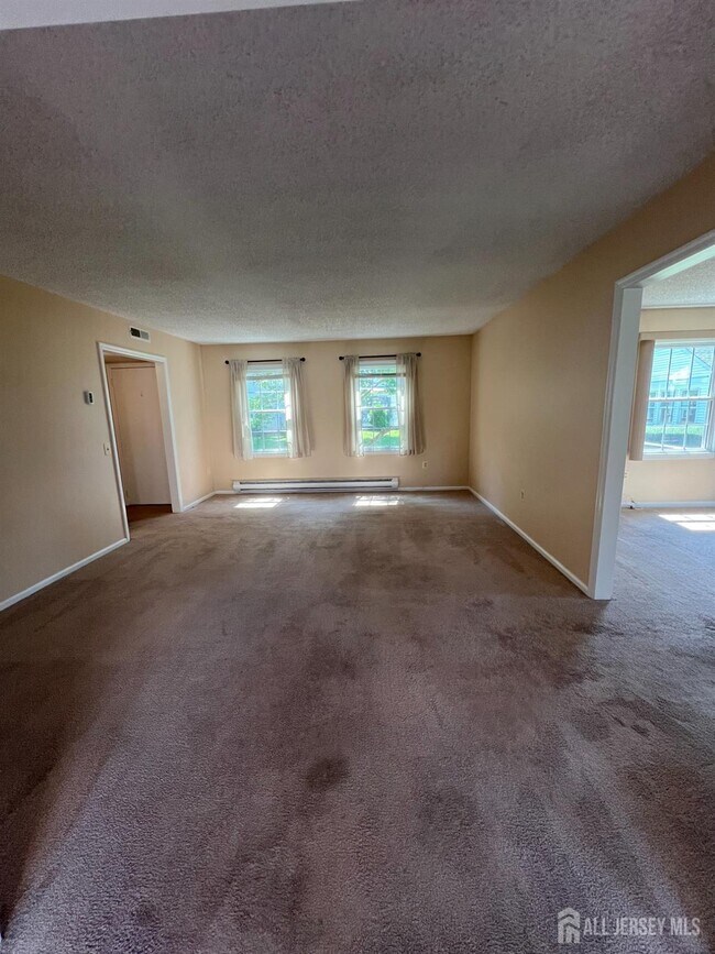 Building Photo - 605 Winchester Ln