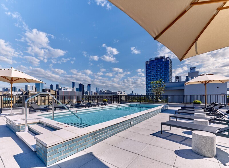 Building Photo - The Hazel Jersey City CLO