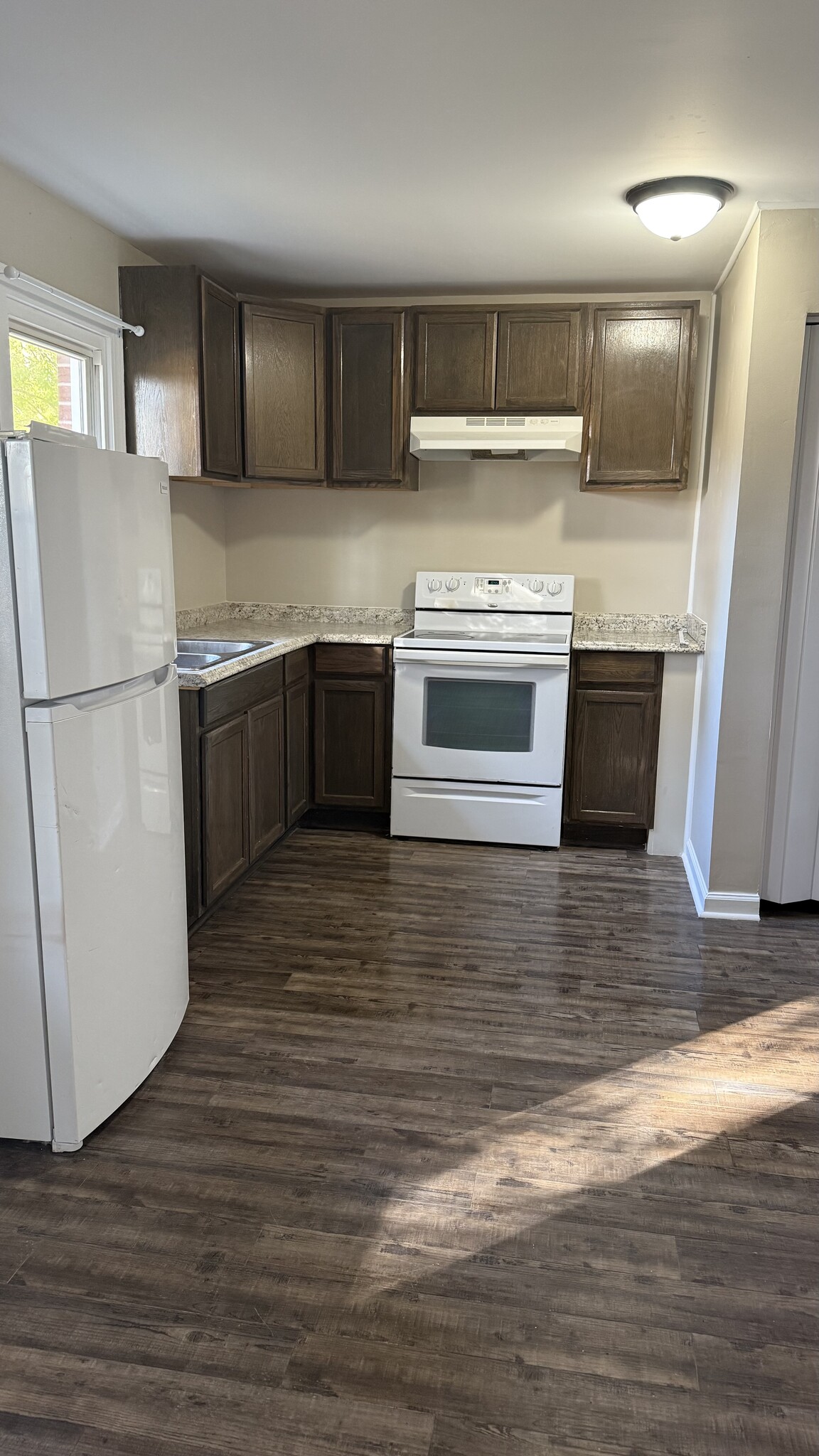 Kitchen - 255 16th Street Pl SE