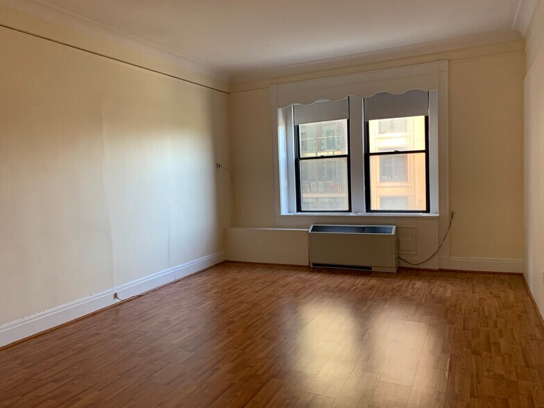 Building Photo - 62 Boylston St