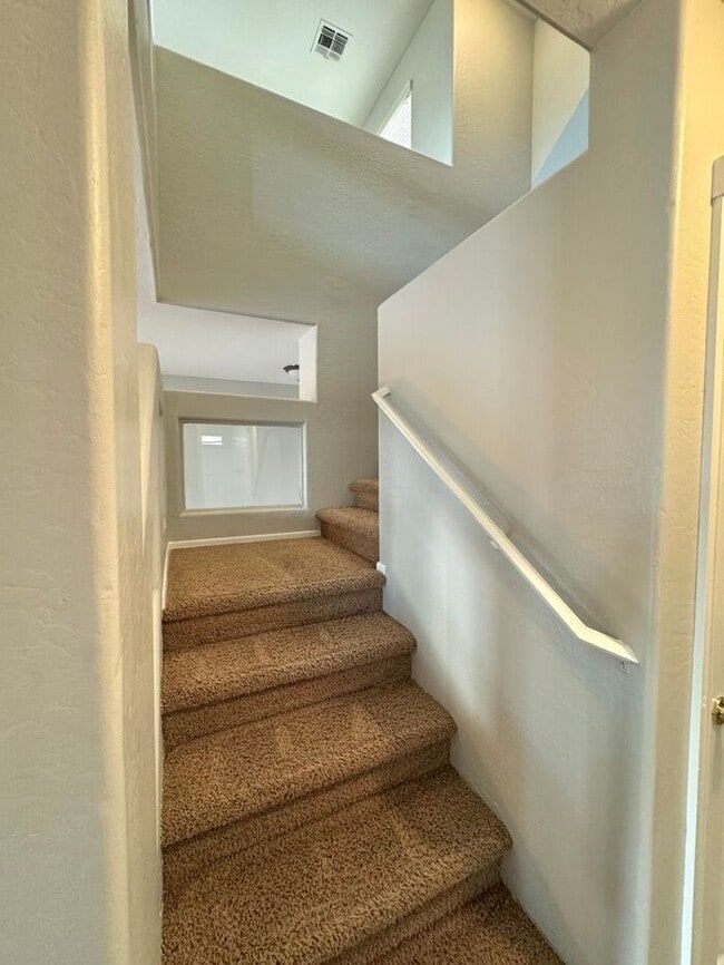 Building Photo - Amazing 4BD, 3BA house in Pinal county (31...