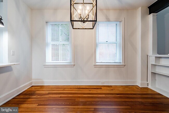 Building Photo - 310 W Biddle St