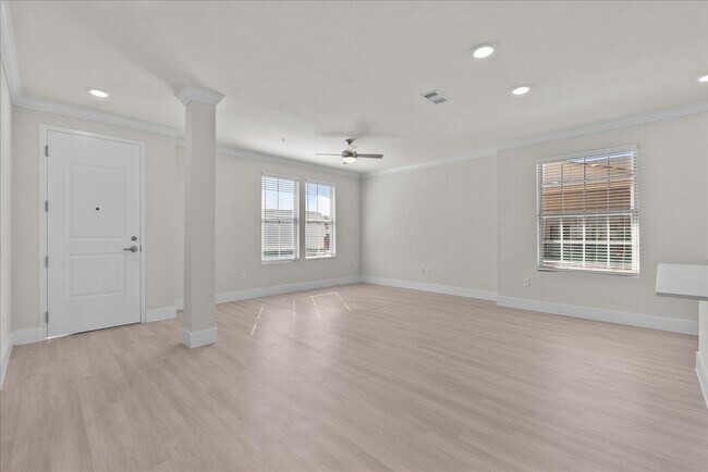 Building Photo - 540 Hobbs Rd