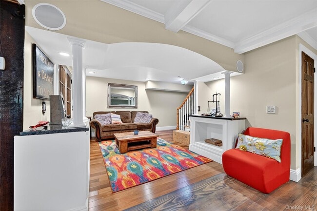 Building Photo - 7 Paiges Way